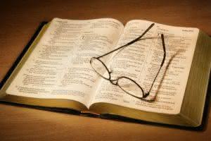 6 planos de leitura bíblica super legais