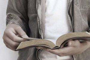 10 razões por que as pessoas não conseguem ler a Bíblia hoje em dia