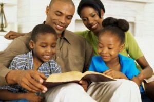 Culto doméstico: guia completo de como fazer e ser bem sucedido