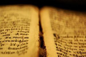 O que são os livros apócrifos e quais são eles? Devemos lê-los?