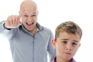 O que significa não provocar os filhos à ira em Efésios 6:4?